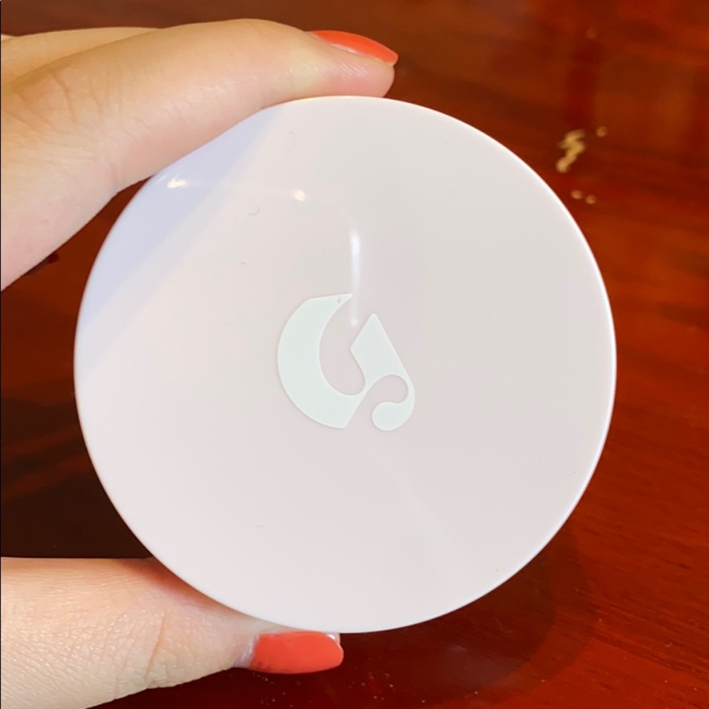 Glossier Wowder, G8-G10